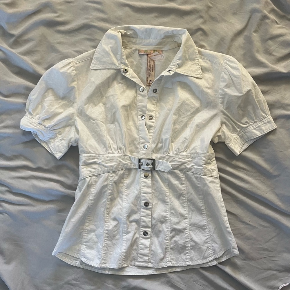 White cotton blouse - gives such cottage core and country style